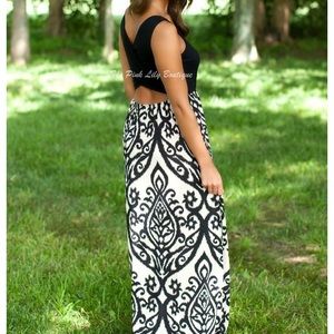 👠Won't Back Down Tan And Black Damask Maxi